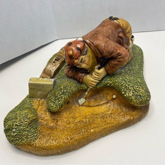 ''Bunkered'' - 1976 Congleton English Golfing Statue - Picture 7 of 10